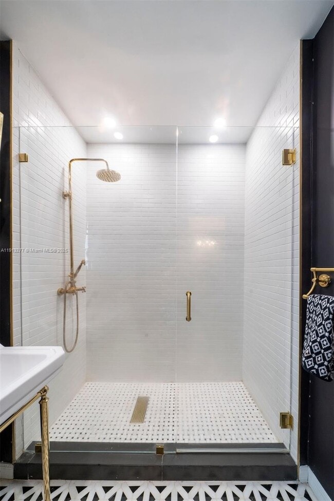 Building Photo - 5149 Alton Rd