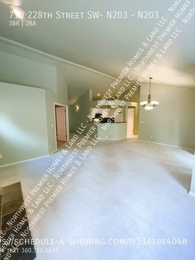 Building Photo - 710 228th St SW