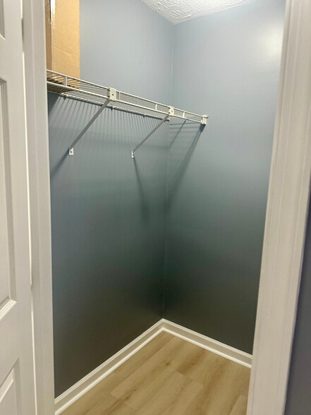 Building Photo - 314 Sutton Ct