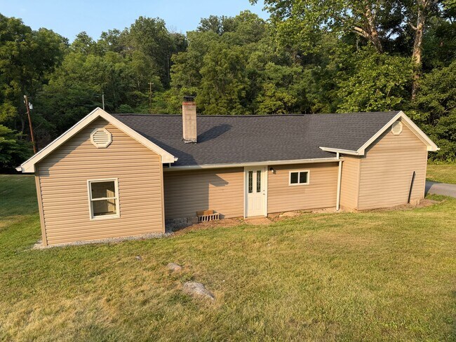 Building Photo - 12528 Seavolt Rd