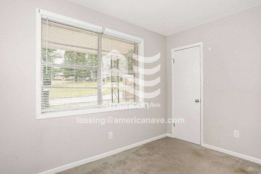 Building Photo - 2106 Vandivere Rd