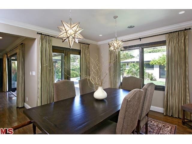 Building Photo - 2001 Coldwater Canyon Dr