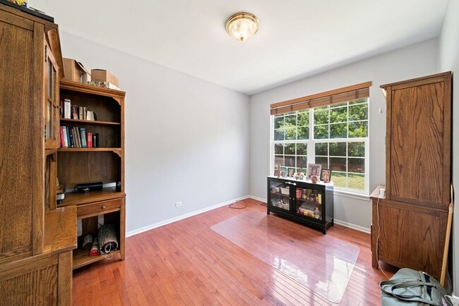 Building Photo - 37061 N Bonnie Brae Rd
