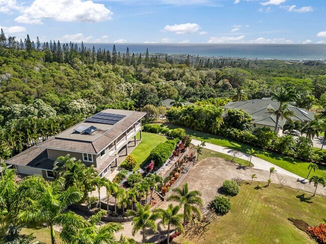 Building Photo - Upper Class Elegance in this 4 bed/3bath Home in Wailuku Country Estates- Unfurnished-Ocean Views...