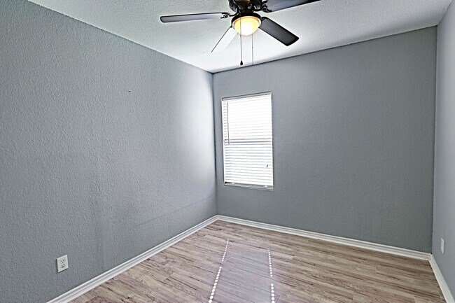 Building Photo - 10720 FM1385