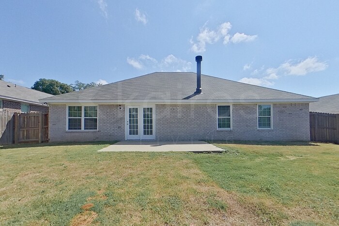 Building Photo - 724 Park Ln