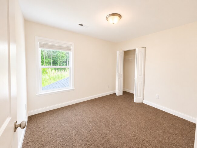 Building Photo - 52 Cane Hill Dr