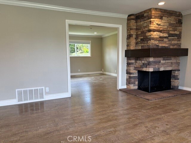 Building Photo - 1821 Pitcairn Dr