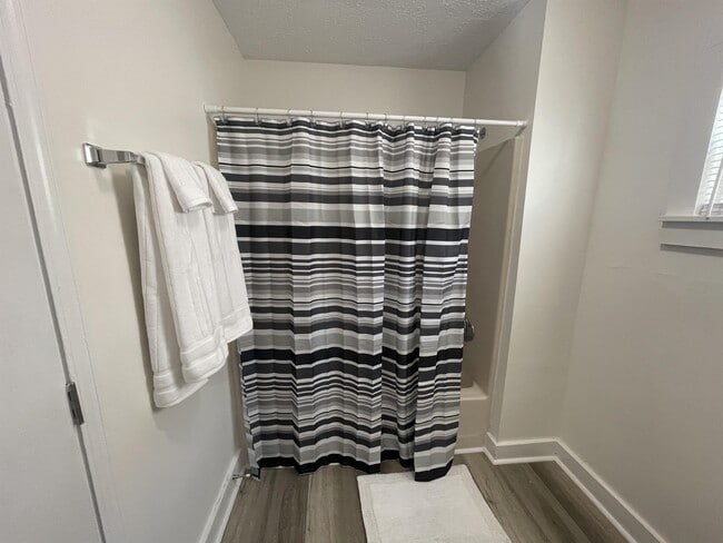 Building Photo - 342 Jefferson St