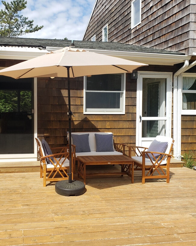 Building Photo - 79 Surf Dr