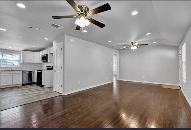 Building Photo - 1104 Evans St