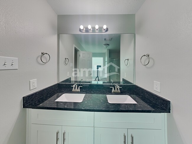 Building Photo - 2616 Cobia Ct