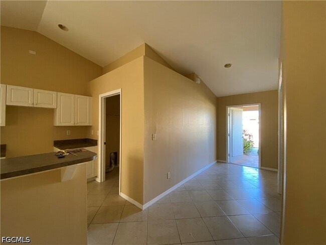 Building Photo - 2030 NW 8th Terrace