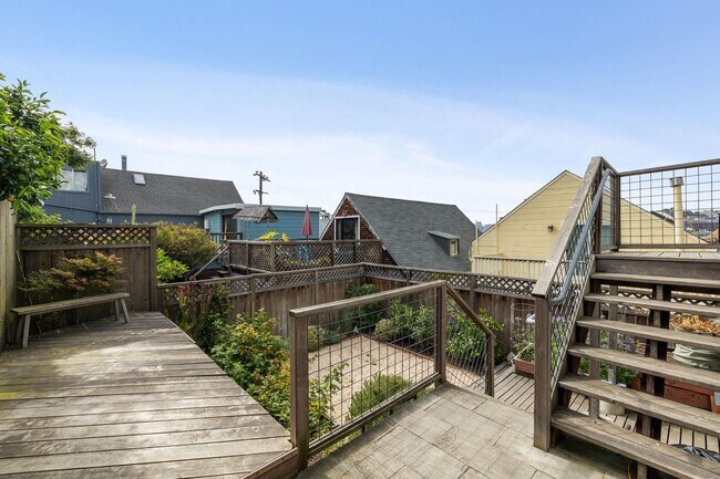 Building Photo - OPEN HOUSE: Saturday (6/20) 4:30pm-5:00pm. Stunning 3-Level Single Family Home with Modern Touche...