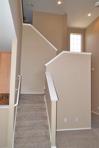 Building Photo - 8525 Heather Ridge Dr