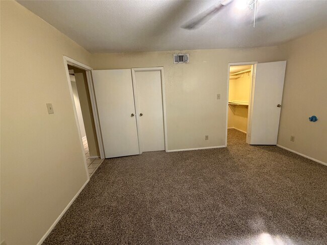 Building Photo - 14777 Wunderlich Dr