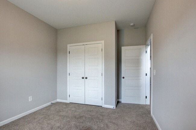 Building Photo - 1092 Barnhill Rd