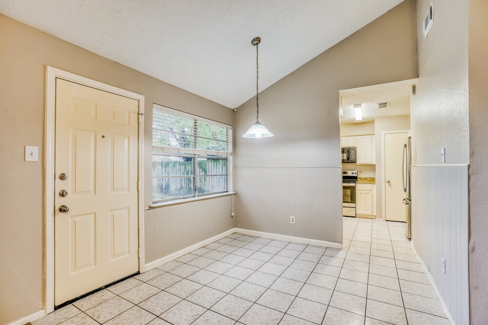 Building Photo - 20115 Woodhall Ln