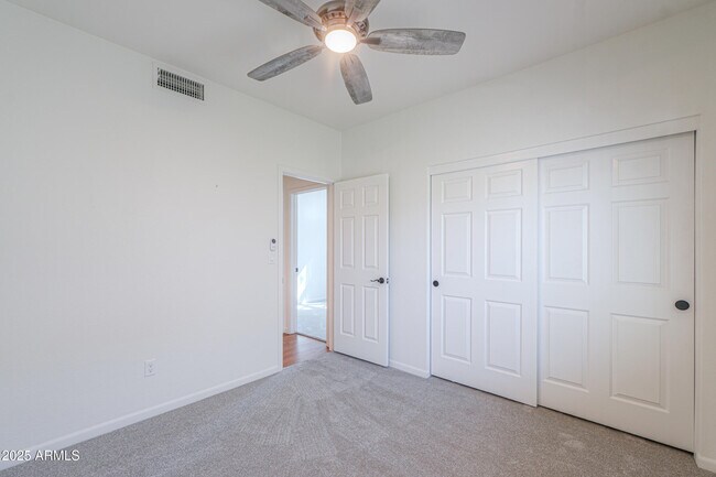 Building Photo - 13246 S 34th Way