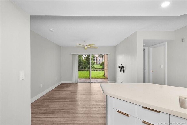 Building Photo - 3765 NW Mediterranean Ln