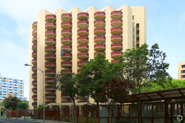 Building Photo - Clementina Towers