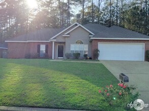 Building Photo - 635 Hampshire Dr