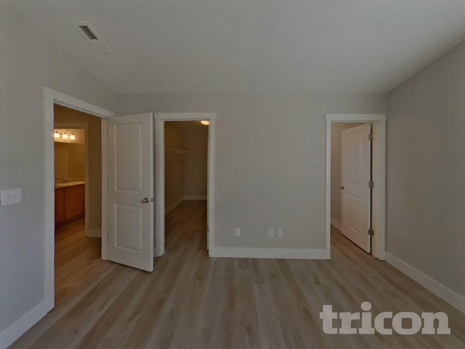 Building Photo - 7924 NE 20th St