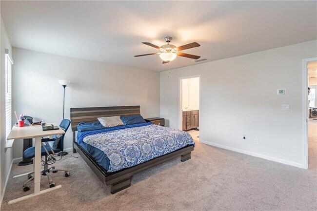 Building Photo - 1452 Villageside Ct