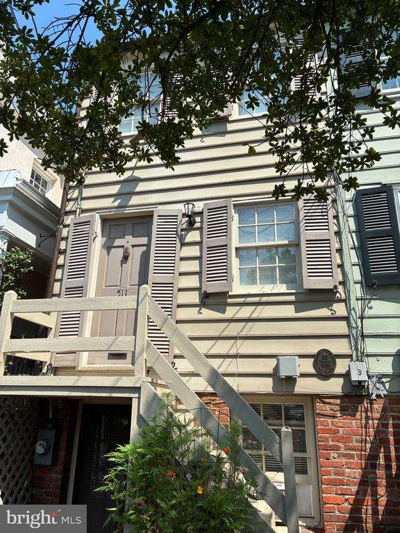 Building Photo - 511 Wilkes St