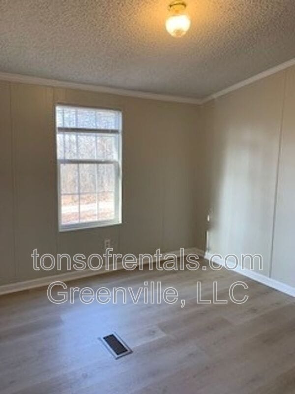 Building Photo - 236 Elizabeth Ln