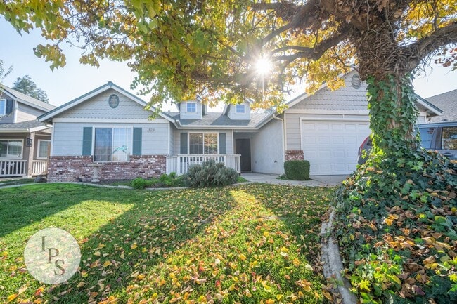 Primary Photo - Fresno Westside Home, 3BR/2BA, Built 2002 ...