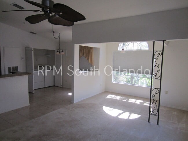 Building Photo - Columbia Arms