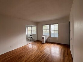 Building Photo - 873 N Hoover St