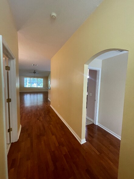 Building Photo - 6112 Gannetside Pl