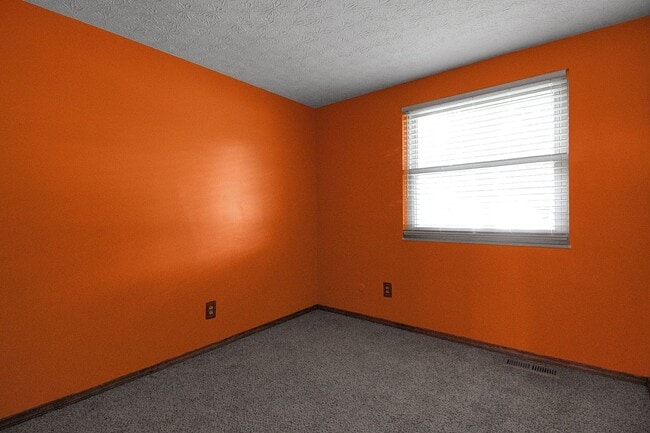 Building Photo - 2138 Sprucefield Dr
