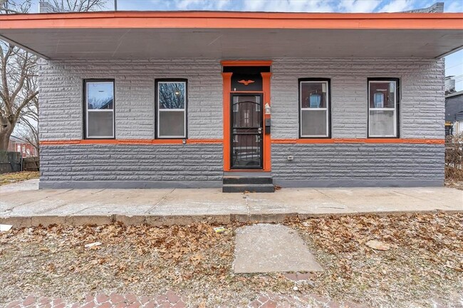 Primary Photo - 3519 Blair Ave