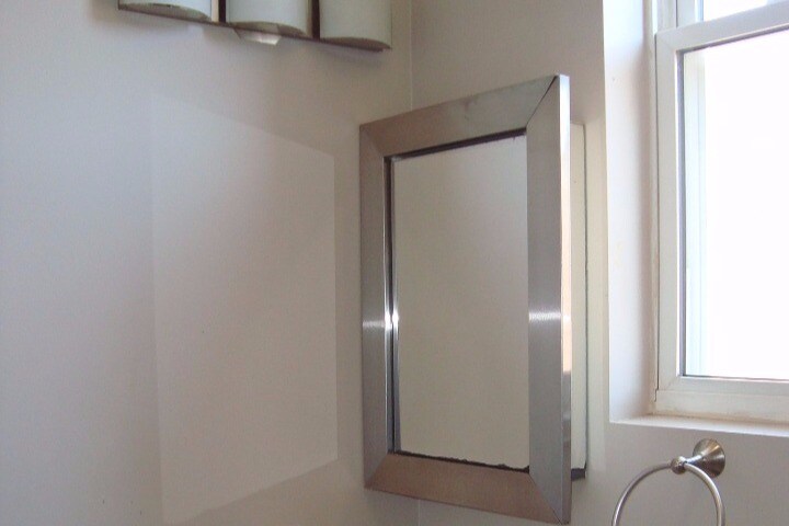 Bathroom - 1914 S Leavitt St