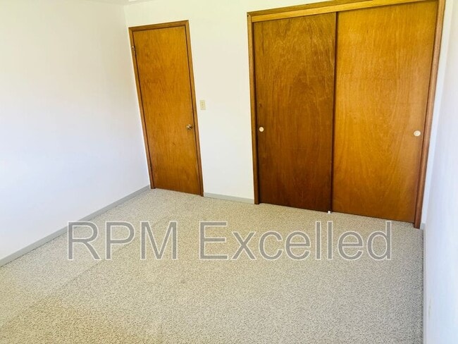 Building Photo - 3808 S 250th St