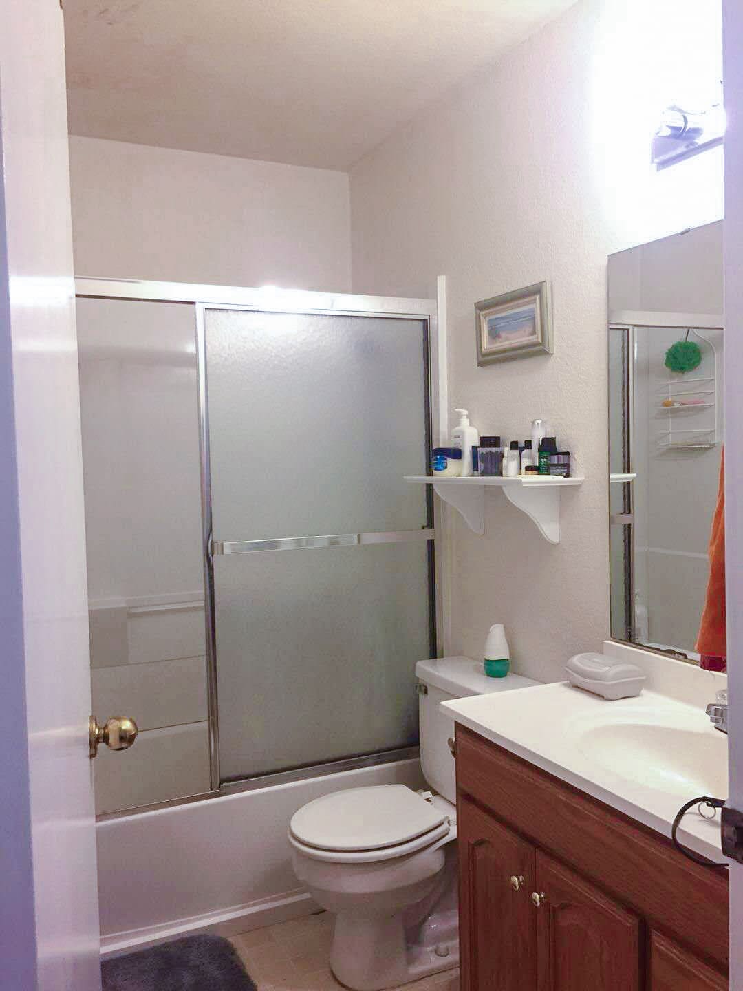 Bathroom - 515 NW Bright St