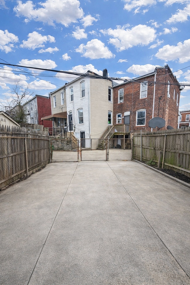 Building Photo - 2113 Belair Rd