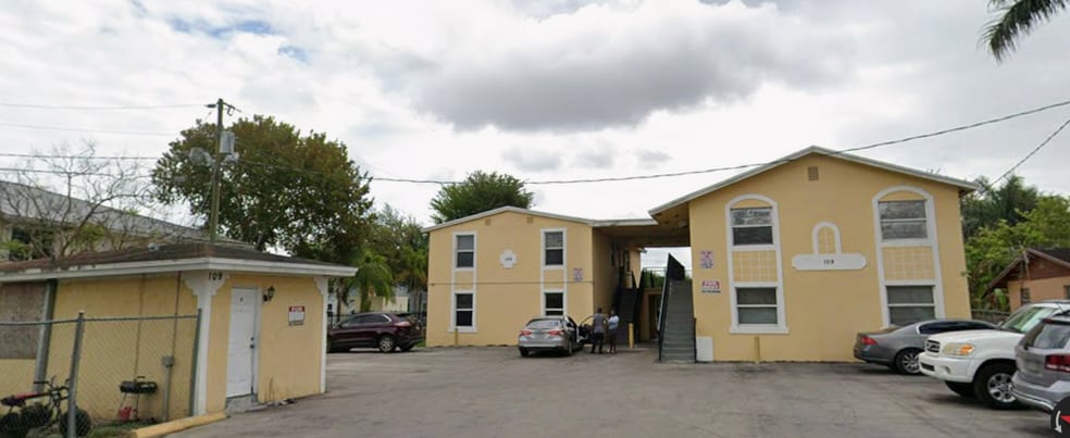 Building Photo - 109 NW 8th St