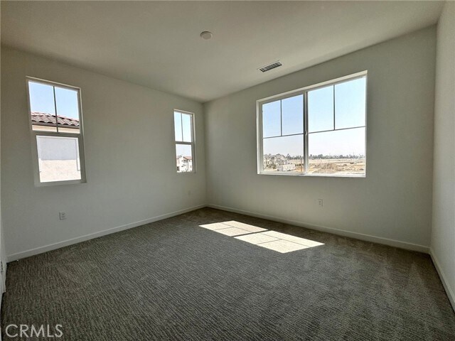 Building Photo - 6136 Valentina Wy