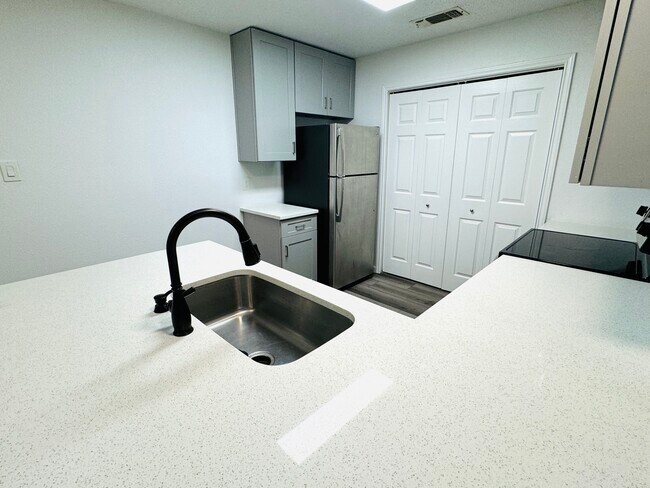 Building Photo - 4204 Duval Rd