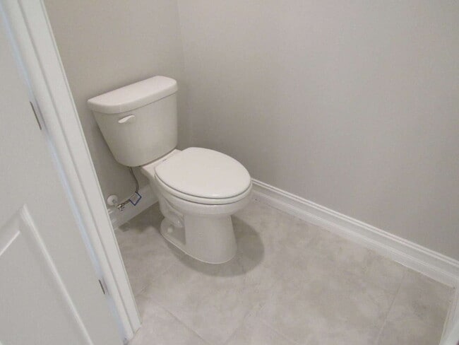 Building Photo - NEWER HOME located in desirable Palencia