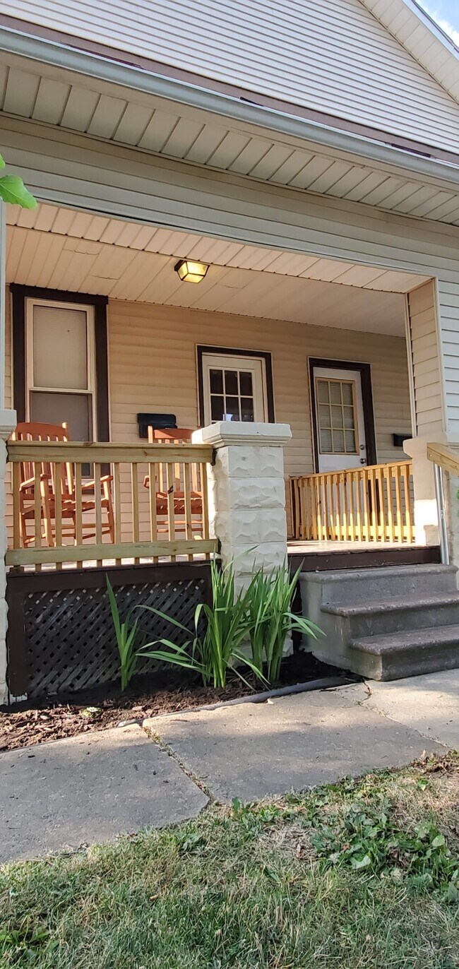 Primary Photo - 536 W Lima St