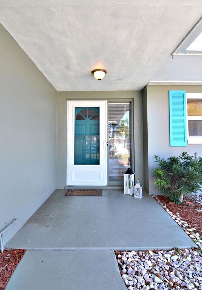 Building Photo - 10994 90th Terrace