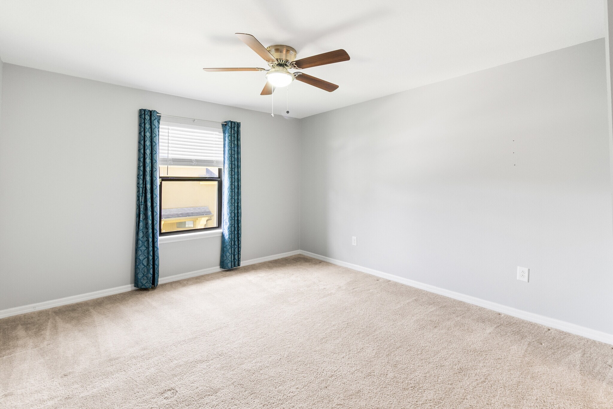 Building Photo - 5129 Bay Isle Cir