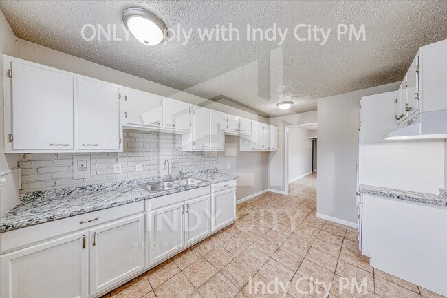 Building Photo - 2416 Morning Star Dr