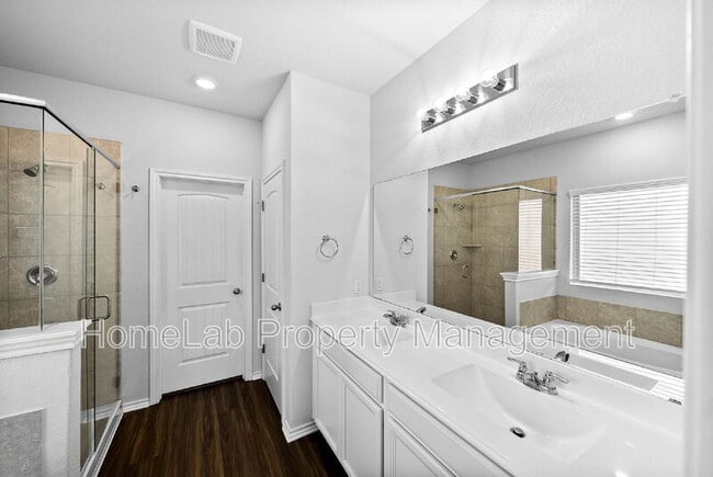 Building Photo - 6723 Shiraz Wy
