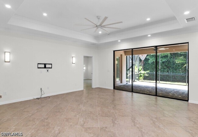 Building Photo - 9357 Glenforest Dr